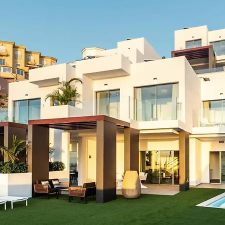 Eden - Seaviews, Large Terrace & Private Heated Pool أذيخي