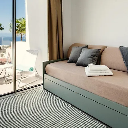 Eden - Seaviews, Large Terrace & Private Heated Pool فيلة *