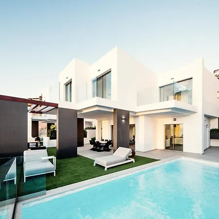 Eden - Seaviews, Large Terrace & Private Heated Pool فيلة أذيخي